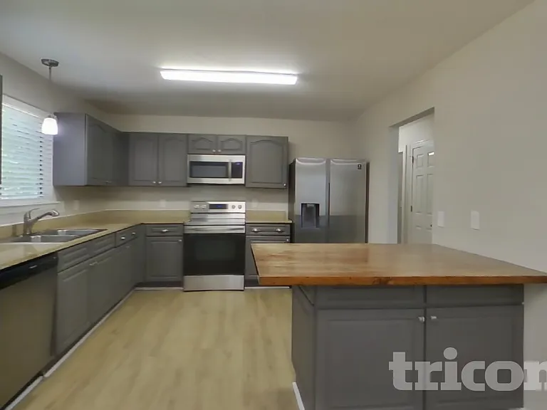 2405 Ravine Dr — Photo 5