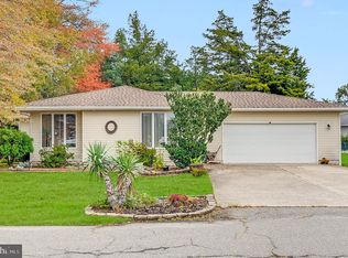 33 Atlantis Blvd, Little Egg Harbor, NJ 08087
