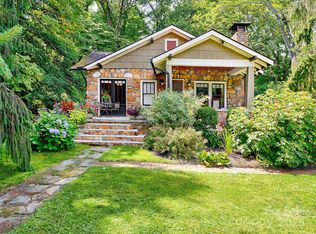 24 Shelton St, Waynesville, NC 28786