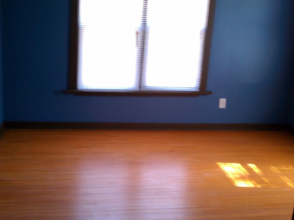 1st image of 2410 Polk St NE