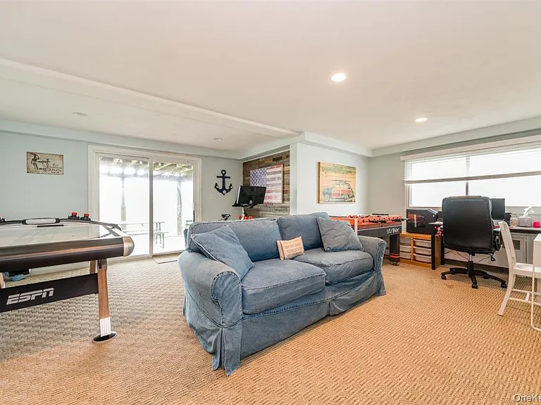 381 Lido Blvd — Photo 10