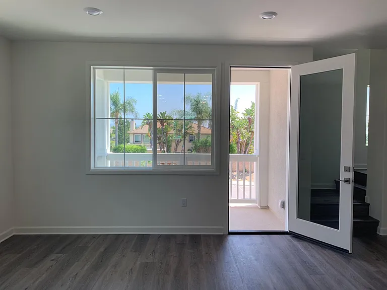 4351 Canyon Coral Ln — Photo 3