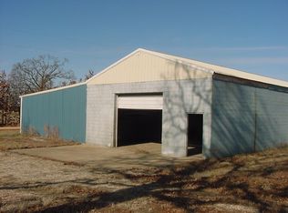 30600 Pelican Dr, Lebanon, MO 65536
