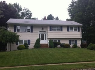 61 Addie Ln, Whippany, NJ 07981