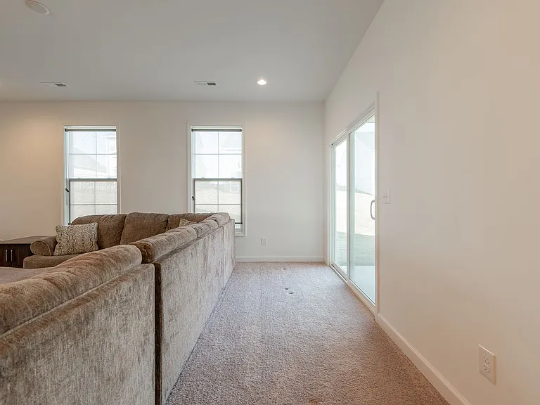 5006 Forsythia Pl — Photo 29
