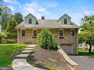 411 Paper Mill Rd, Glenside, PA 19038