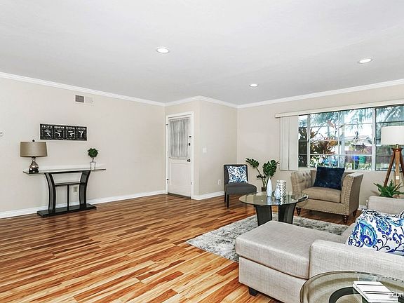 5th image of 7239 Enders Ave