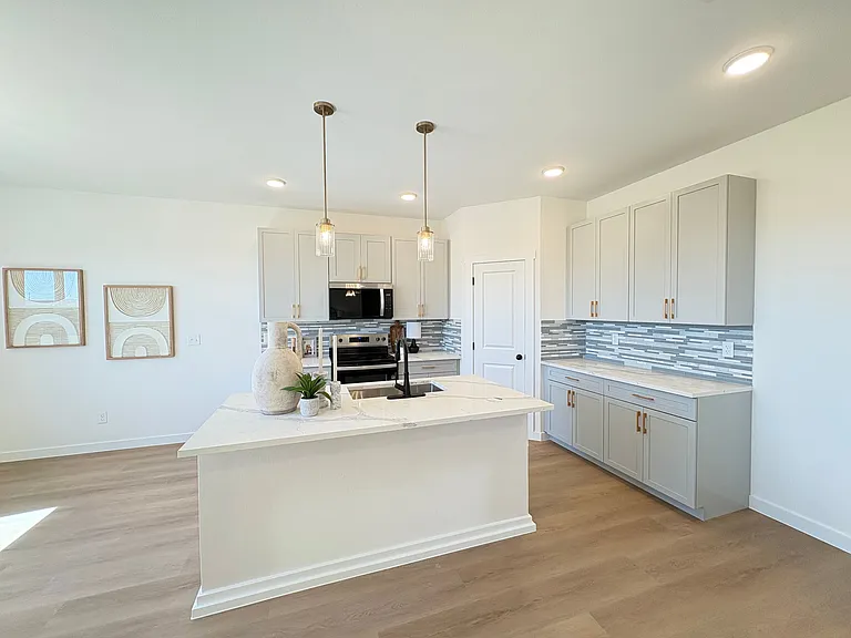 727 Liberty Park Dr — Photo 14