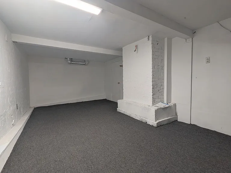 4736 Meldon Ave — Photo 12