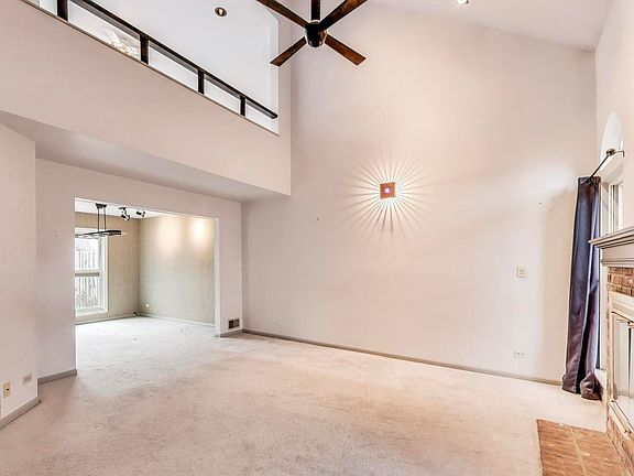 3rd image of 4054 N Newport Ln