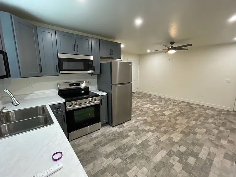 234 W Princeton Ave — Photo 3