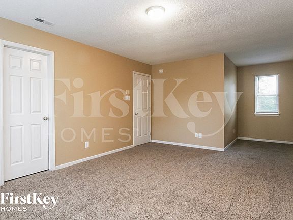 3rd image of 6609 Black Antler Dr