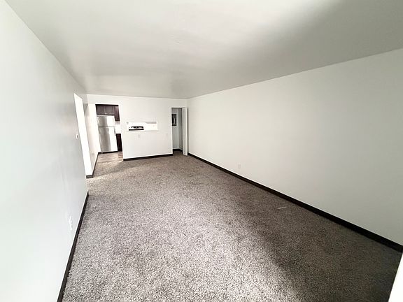 4th image of 242 Noble Ave #26