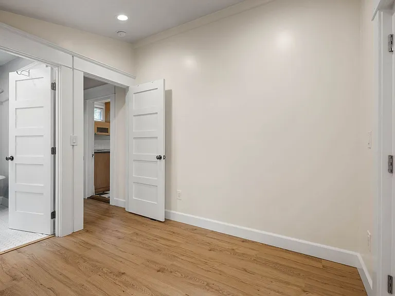 712 SW 3rd Pl — Photo 22