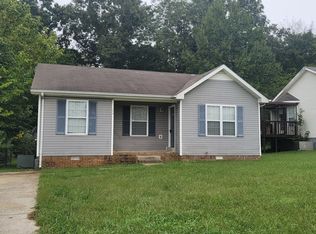 379 Cranklen Cir, Clarksville, TN 37042