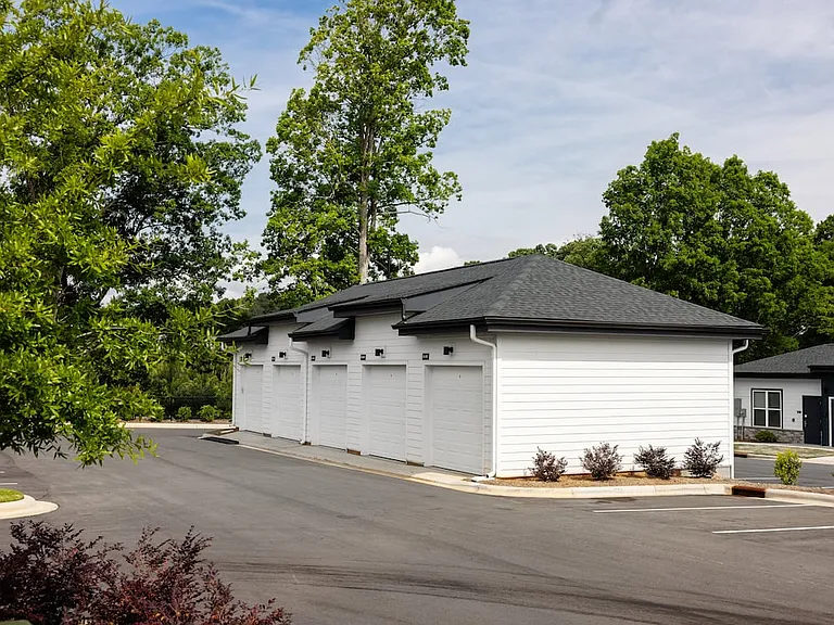 Rentable detached garages