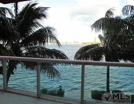 4th image of 2640 Lake Shore Dr Unit 211