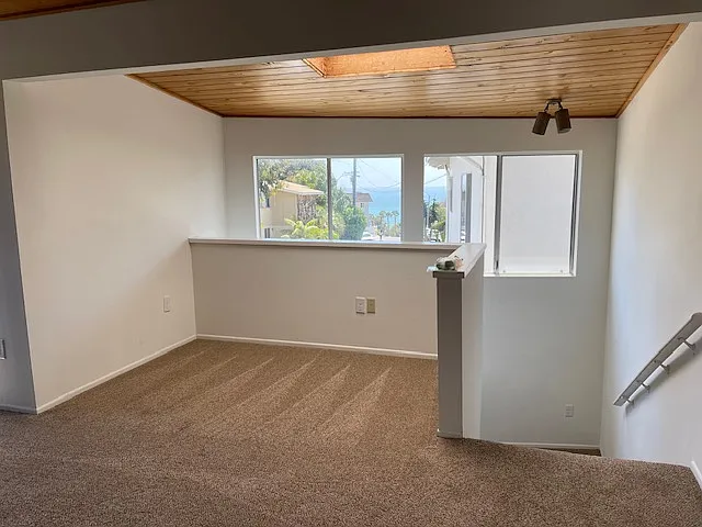 314 Encino Ln — Photo 2