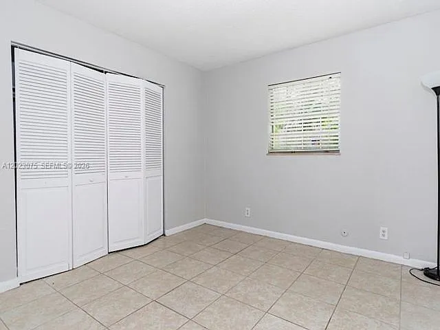 3910 NW 4th Ct — Photo 7