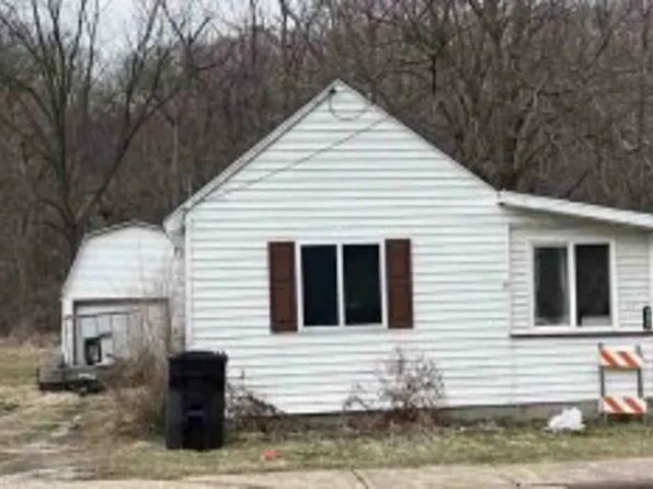 137 Kerfoot St, East Peoria, IL 61611