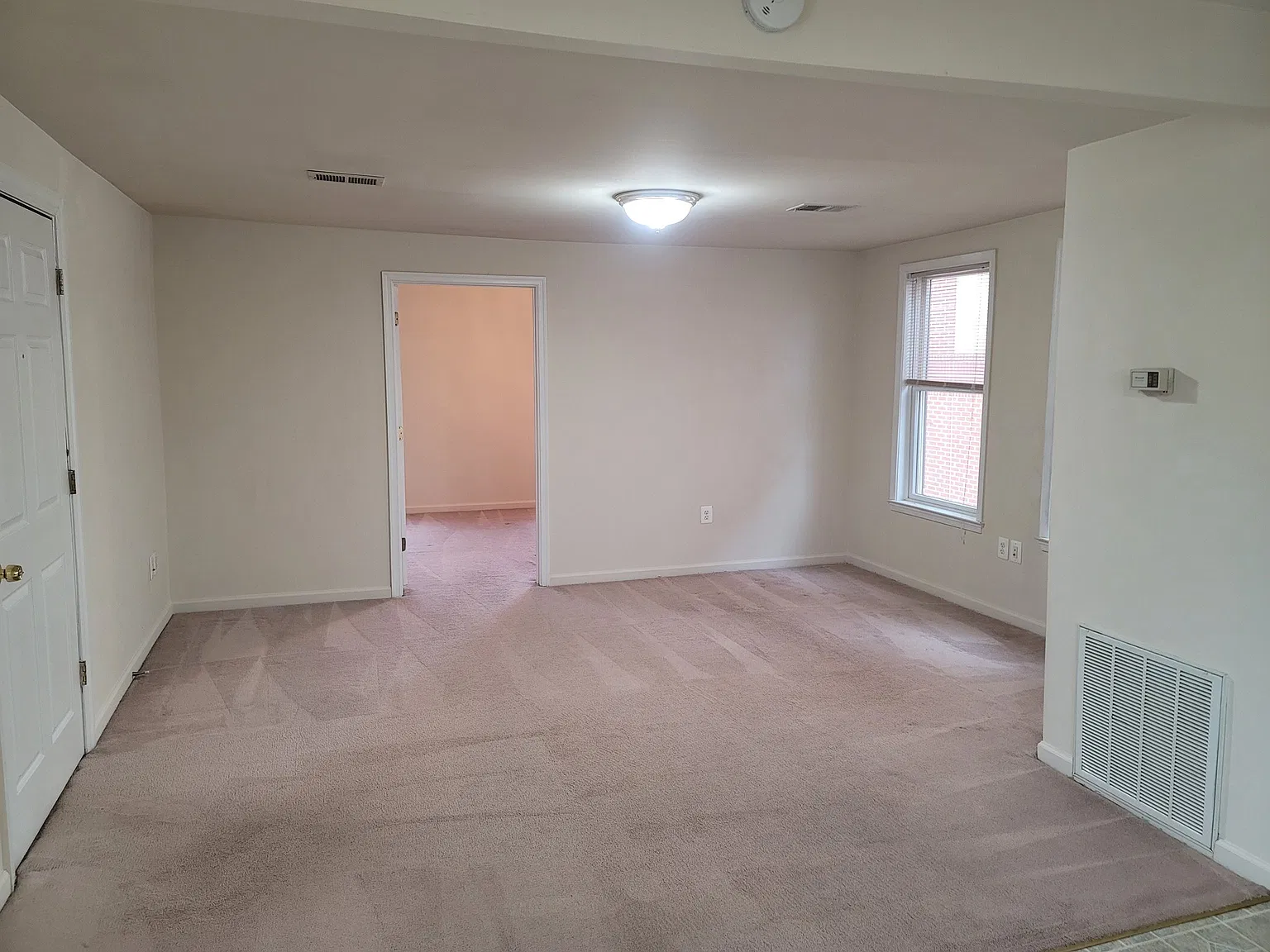 Cozy Single Unit for Rent at 9400 Grant Ave, Manassas, VA - $1500/mo, Available Nov 2026 — Photo 3