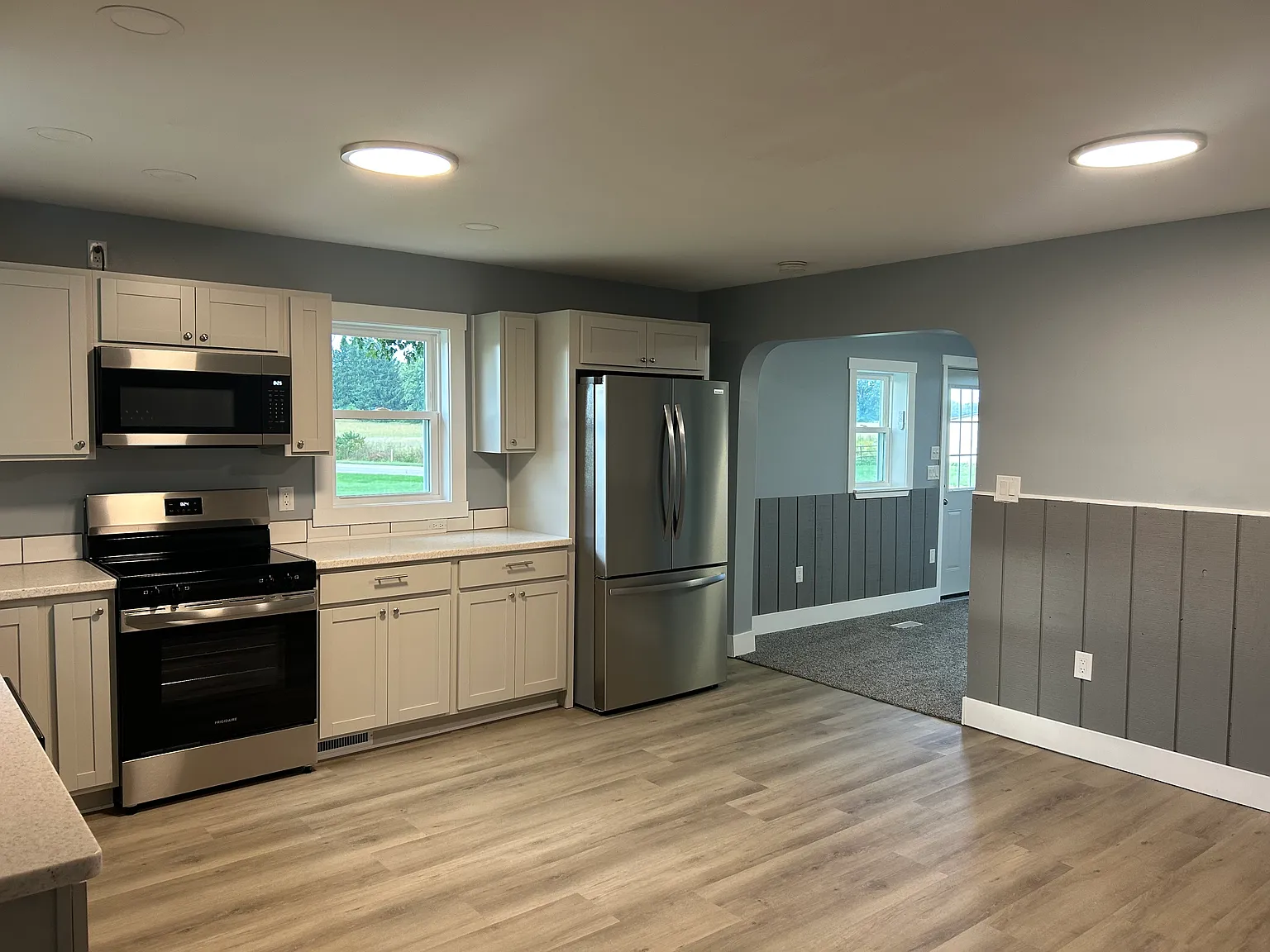 4 bed, 2.5 bath, 1880 sqft, $2,400 — Photo 4
