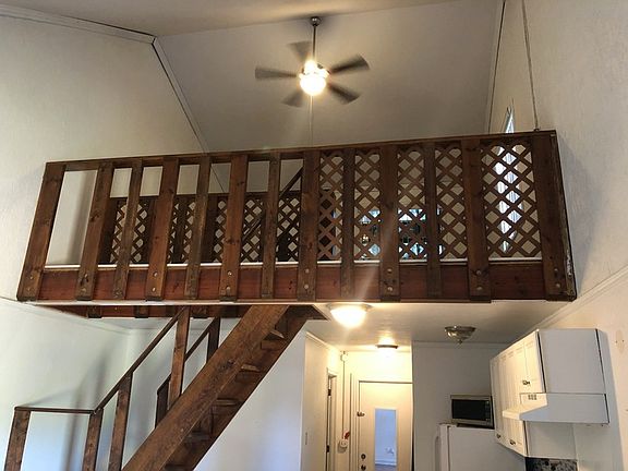 2nd image of 608 Piedmont Dr SE