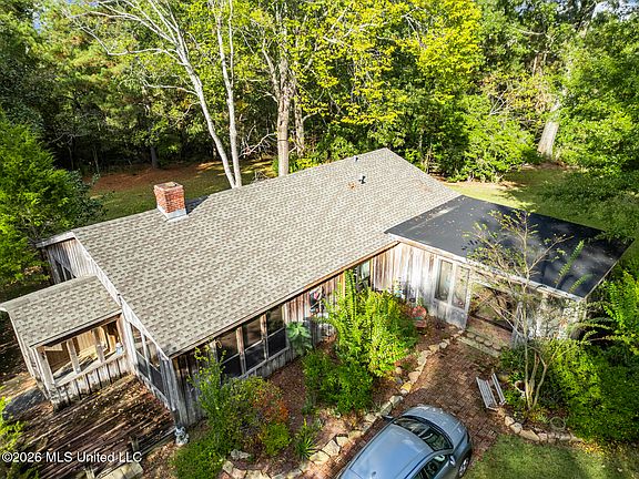 2nd image of 2049 Cleary Rd