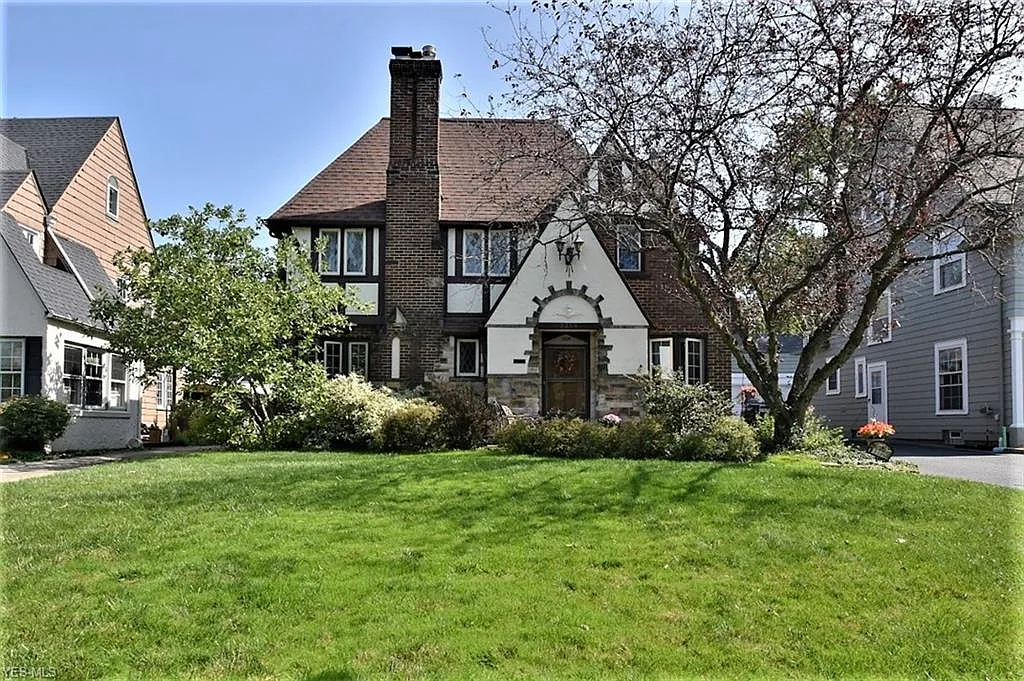 3319 Glencairn Rd photo 1