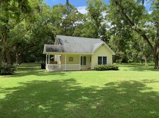 1022 SE 163rd St, Hawthorne, FL 32640