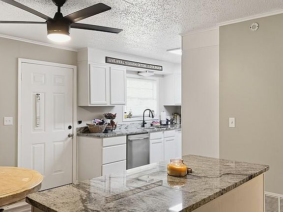 4th image of 3741 Pasley Ln