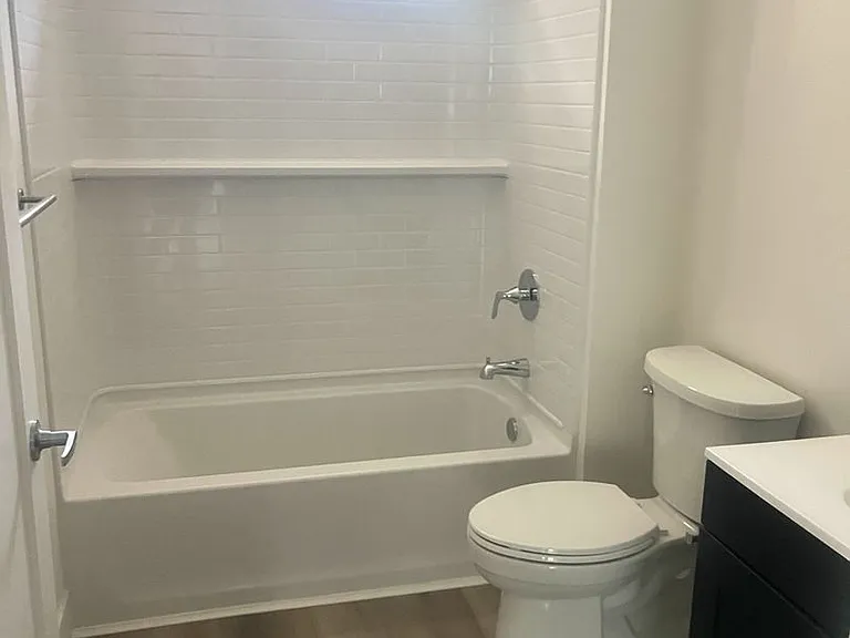 424 South St #B — Photo 8