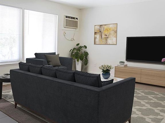 Example of our typical units. Please verify with Amanda which exact units are available. *Picture shown may not be the exact layout of the available unit.