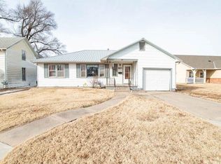 307 N Ash St, Hillsboro, KS 67063