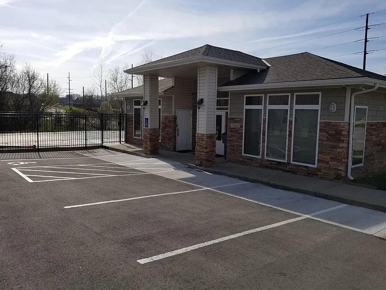 13747 Post Oak Ln — Photo 6