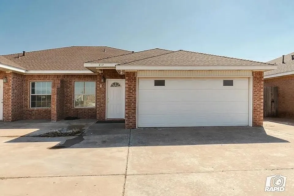 4517 Crockett Ave — Photo 2