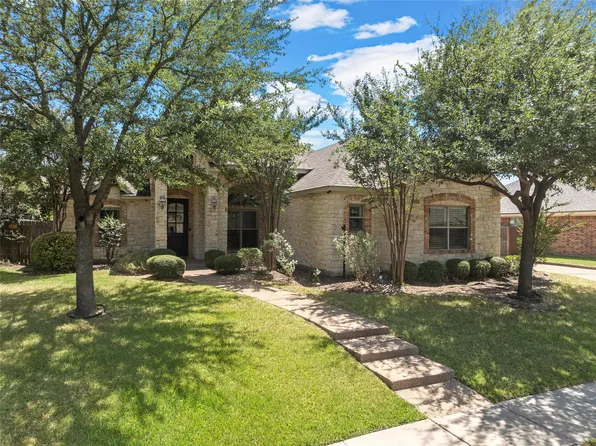 337 Edinburgh Ln, Woodway, TX 76712
