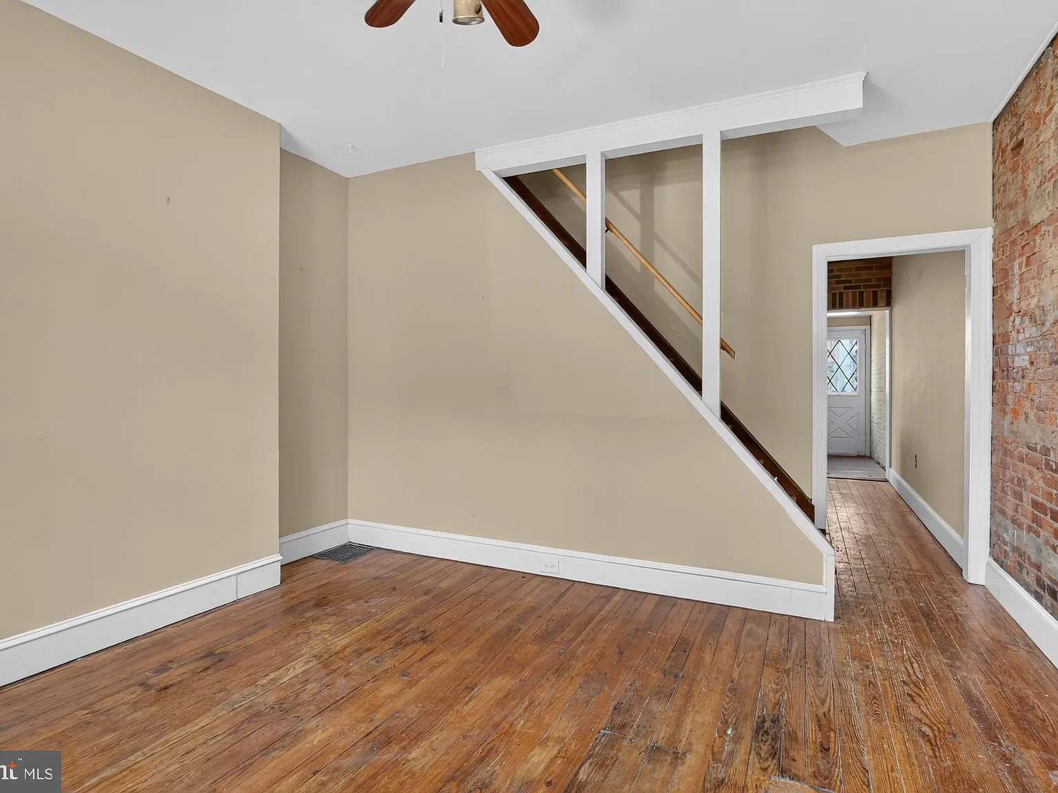 2 bed, 1.0 bath, 1004 sqft, $1,825 — Photo 4