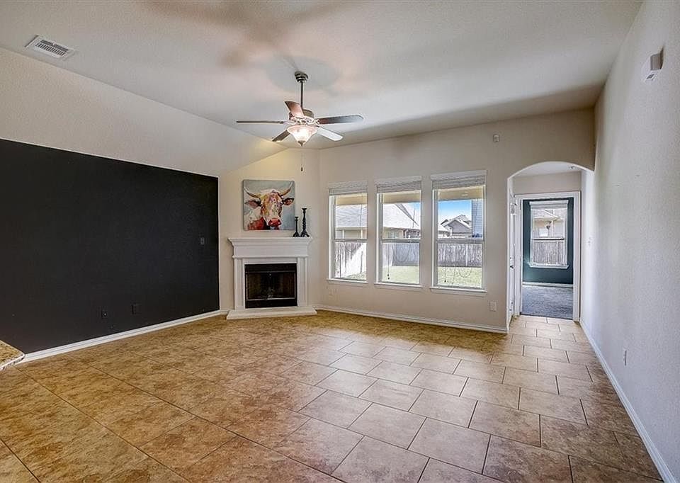 1st image of 1032 Arvada Dr