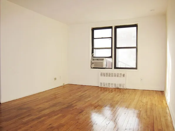 2909 Ocean Avenue image 1 of 5