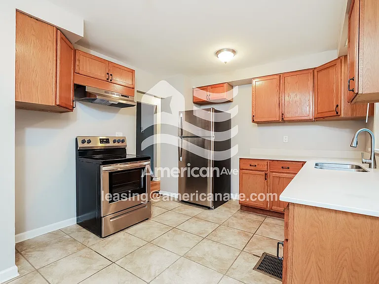 1047462_007_wm_-_kitchen_12888770.jpg