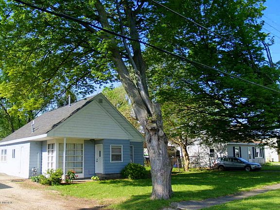 3rd image of 64 Brownell St SE