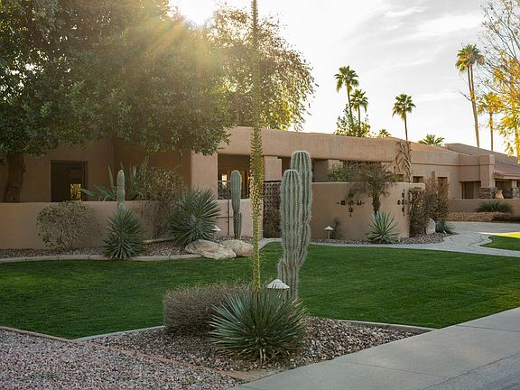 5th image of 8101 E Del Cadena Dr
