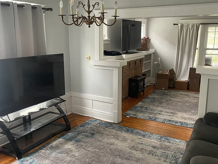 68 Traymore St #UP — Photo 8