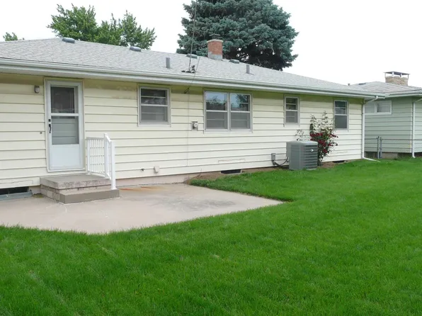 6109 Bancroft St, Omaha, NE 68106