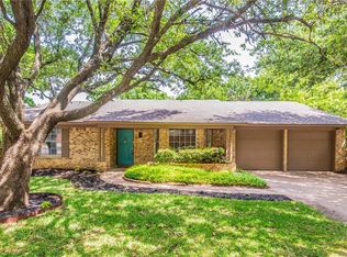 2315 Pin Oak Ln, Arlington, TX 76012