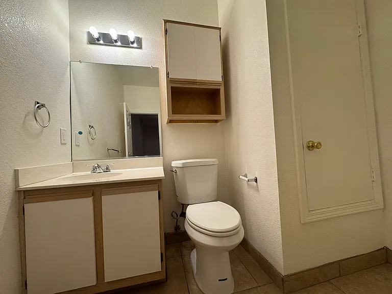 317 Phyllis Dr #2 — Photo 9