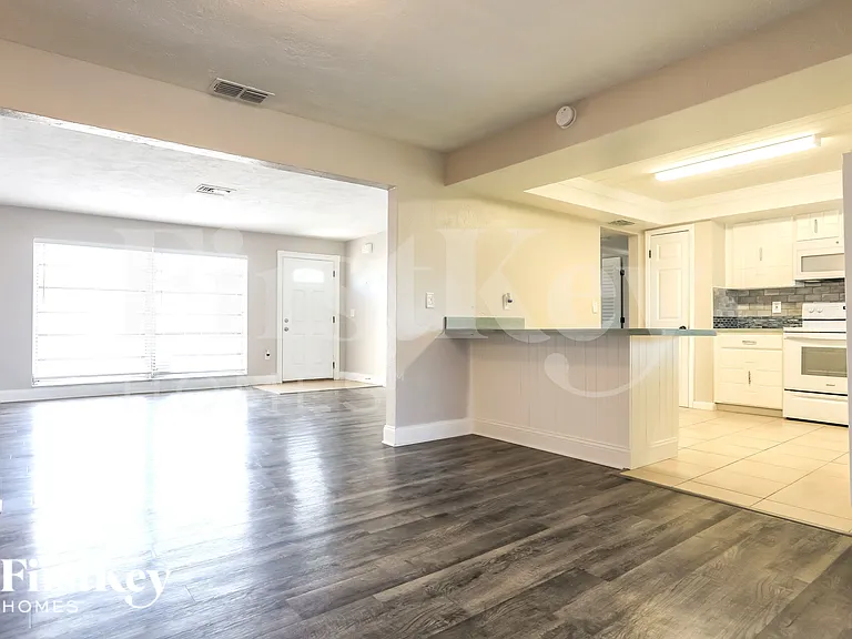 63 Rotonda Cir — Photo 5