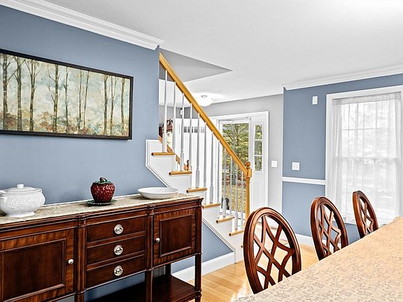 3rd image of 13 King Philip Way