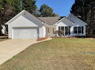 3746 Legacy Walk Dr, Flowery Branch, GA 30542